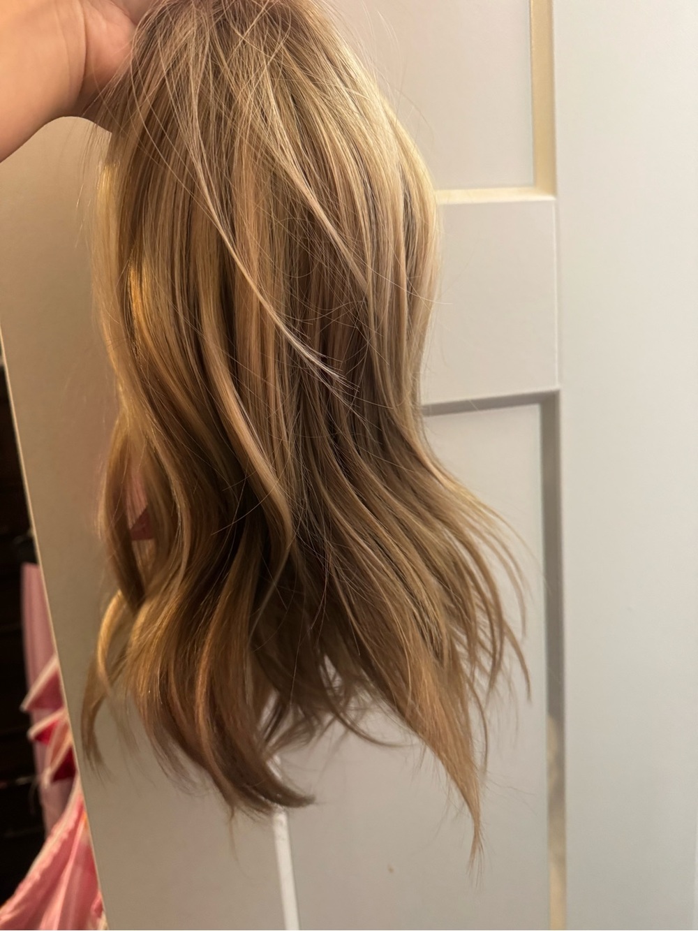 Chelsey Smith Corwns Sample Synthetic Wig - Picture 2 of 7
